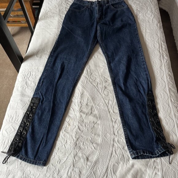Womens Harley Davision Jeans with Tank top. Preowned. In great shape. - Picture 3 of 13